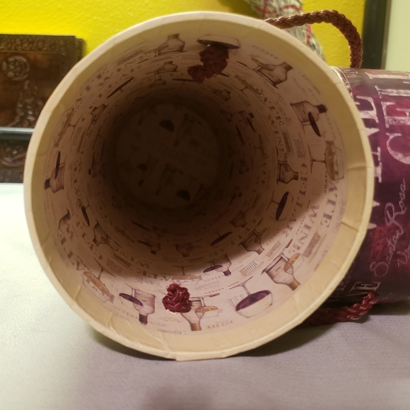 Vtg 2004 Chardonnay Tube/Cylinder/Wine Gift Box - Picture 5 of 14